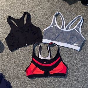 Set of three sports bras!